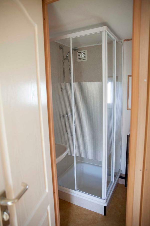 Zeezand Recreatie Cozy Chalets Stolpen Exterior foto